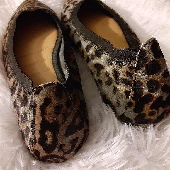 Size 6 Me Too furr leopard printed flat ballet shoes like new - Picture 9 of 16